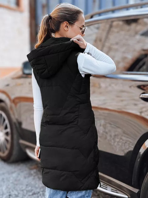 Sieviešu garā, melnā veste Lucy