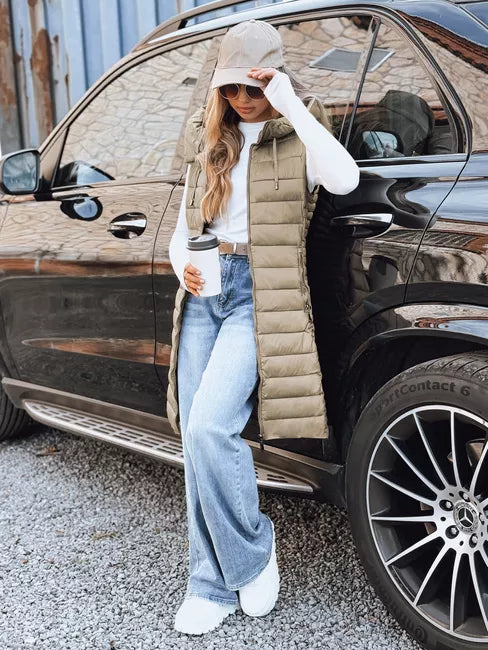 Sieviešu brūna kapuces veste ar siltu