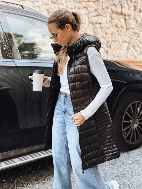 Sieviešu melna kapuces veste ar siltu kapuci