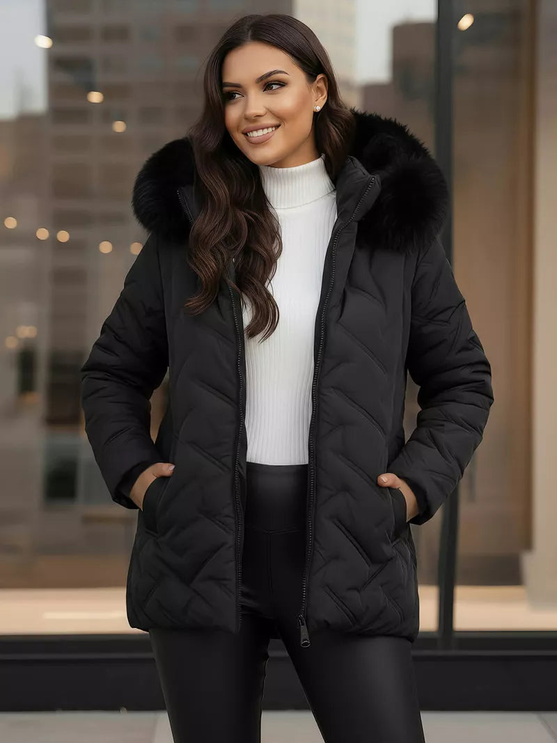 Moteriška juoda žieminė striukė su gobtuvu Levi