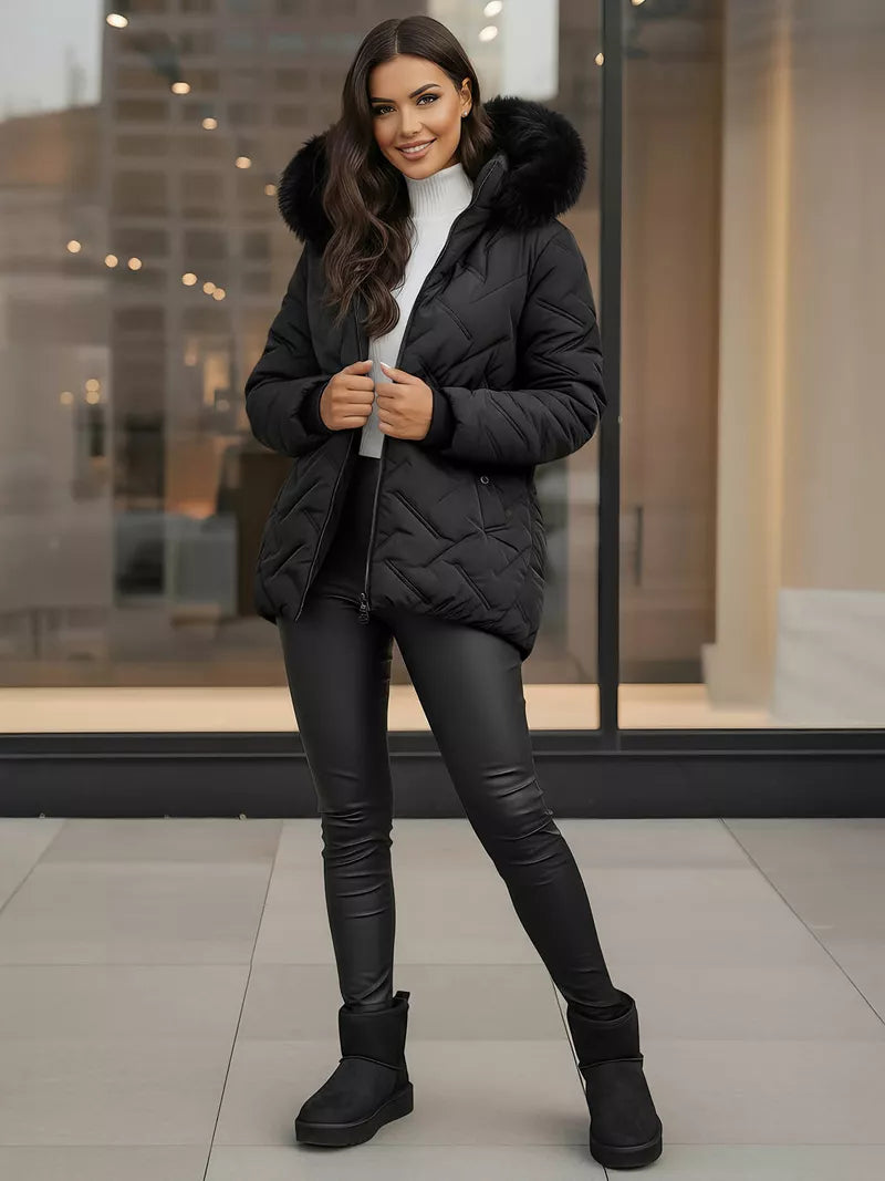 Moteriška juoda žieminė striukė su gobtuvu Levi