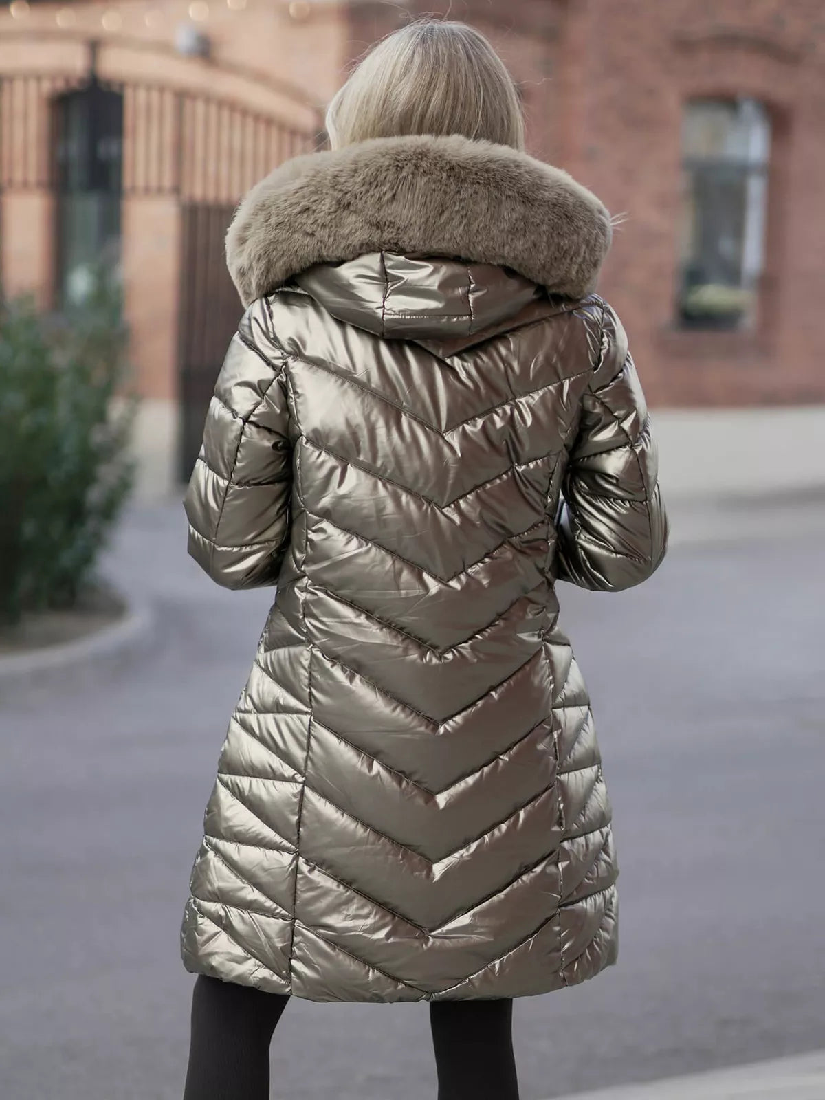 Zelta krāsas sieviešu ziemas jaka Marisa