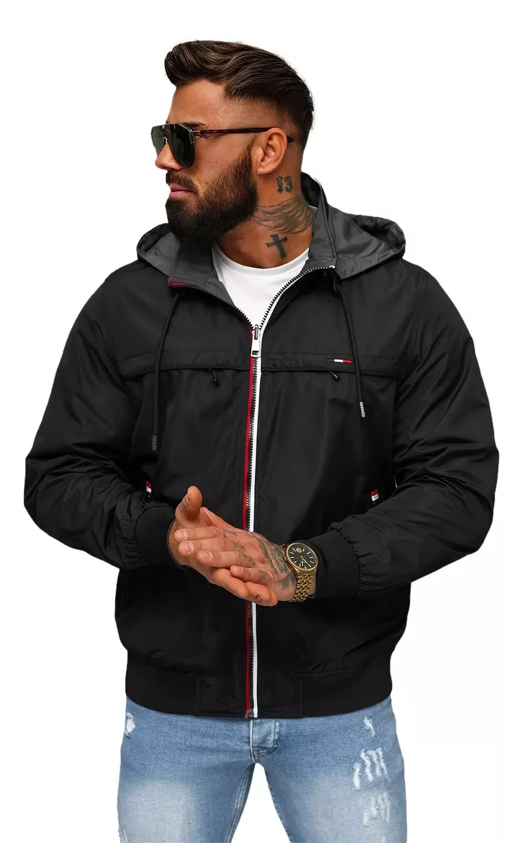 Melna jaka ar kapuci Kemir