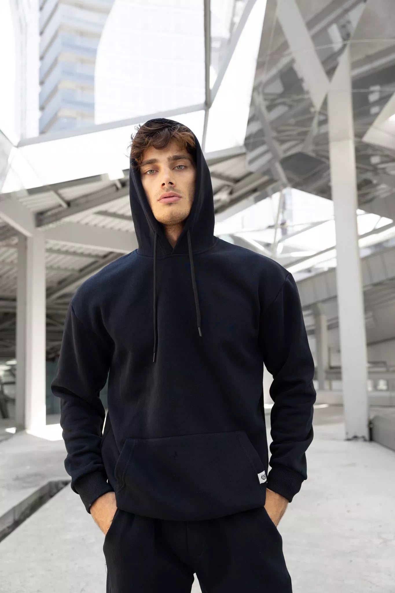 Melns vīriešu komplekts ar kapuci Agero