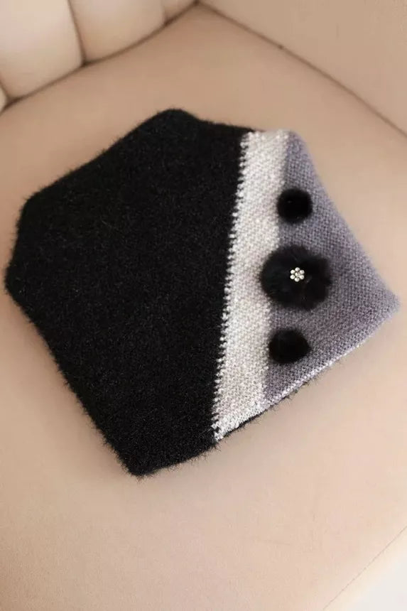 Sieviešu melna cepure "Roze"