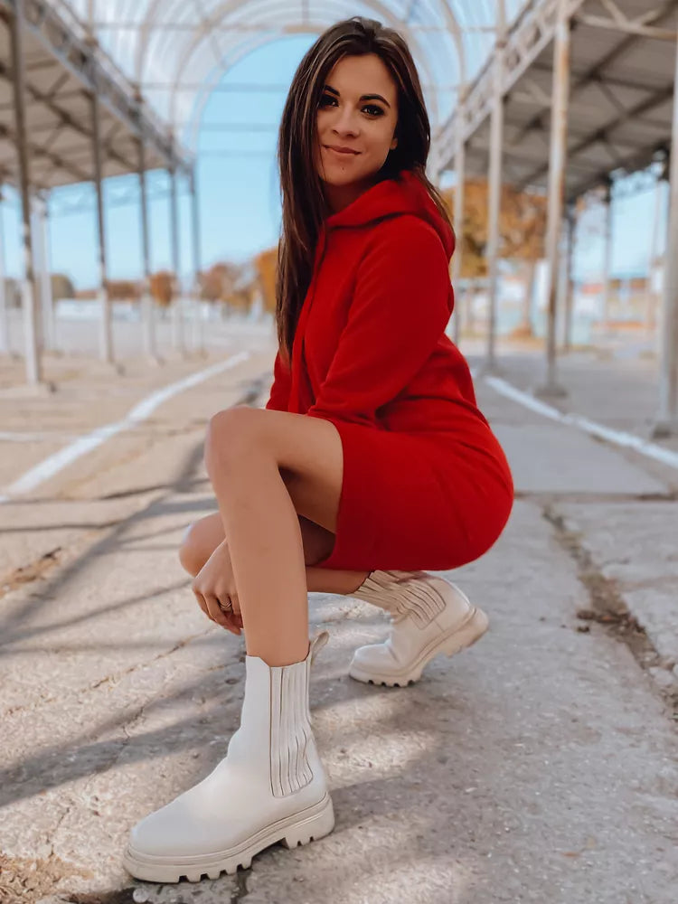 Sieviešu sarkana kleita ar kapuci Margaret