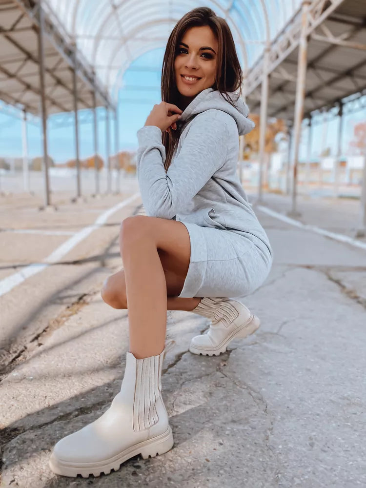 Sieviešu gaiši pelēka kleita ar kapuci Margaret