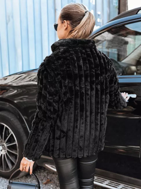 Sieviešu melna kažokādas jaka ar kapuci Marly