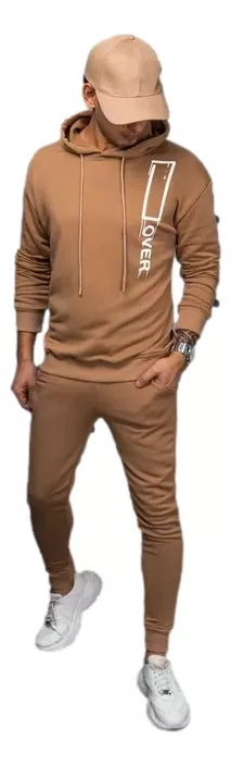 Vīriešu brūns uzvalks Over