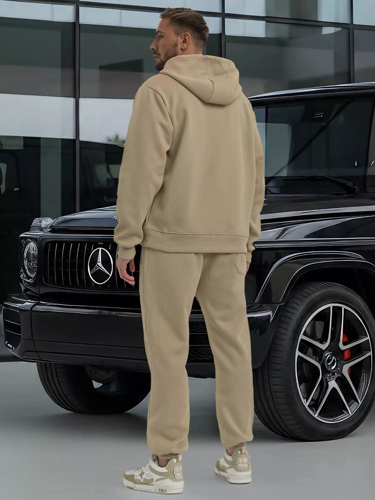 Vīriešu brūns uzvalks Ulan