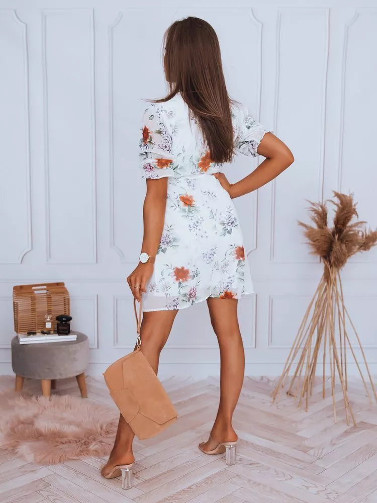 Sieviešu balta kleita ar ziediem Rauza