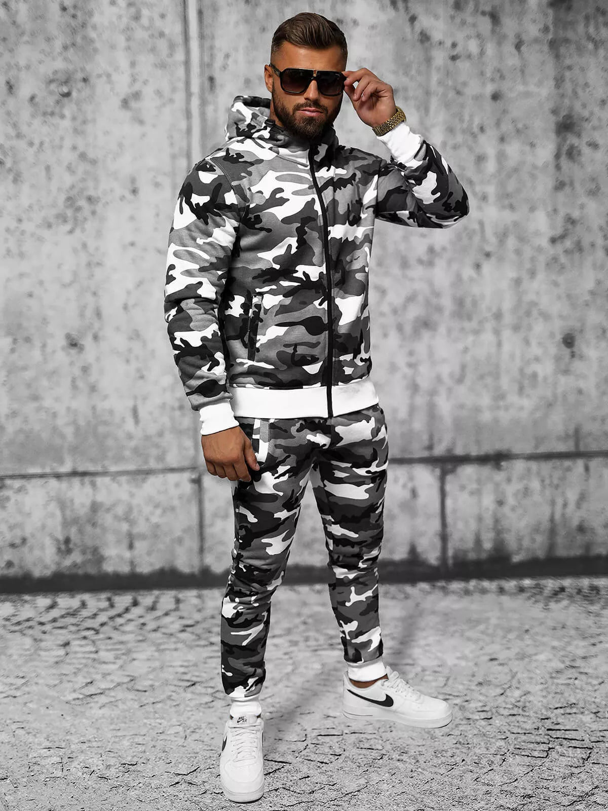 Pelēks armijas sporta komplekts