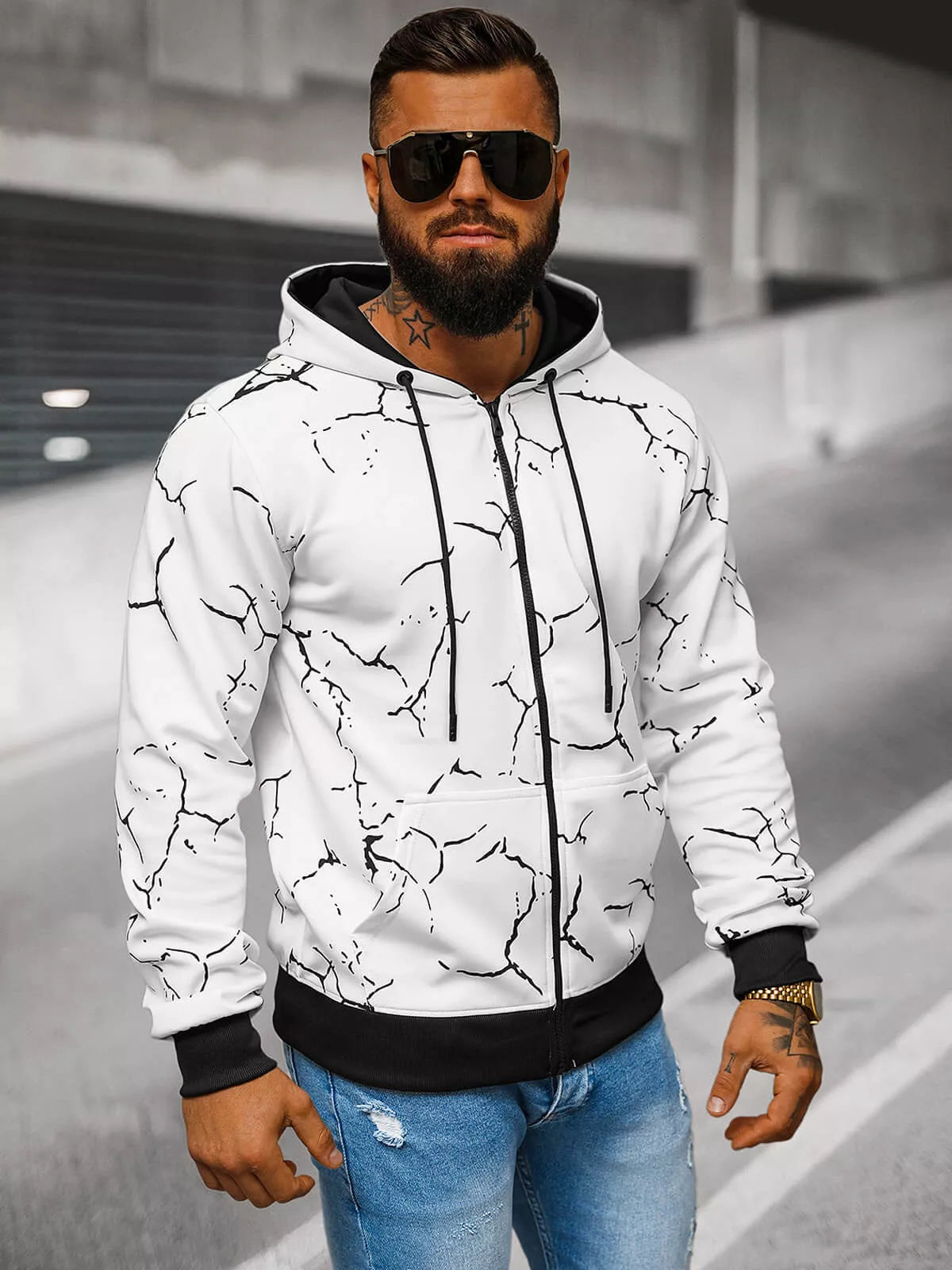 Albānas balts džemperis