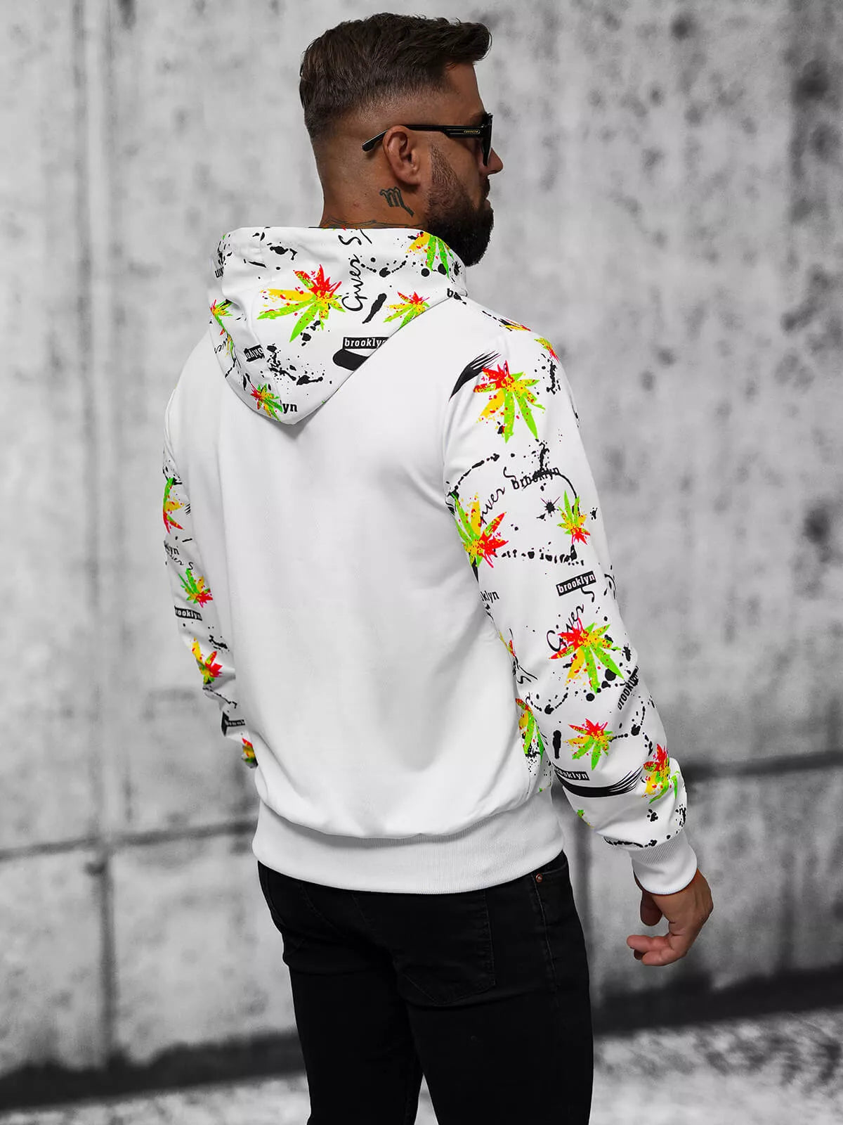 Balts džemperis Bruker