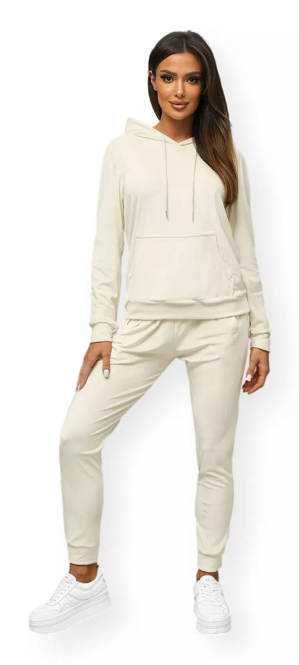 Balts velūra komplekts Peril