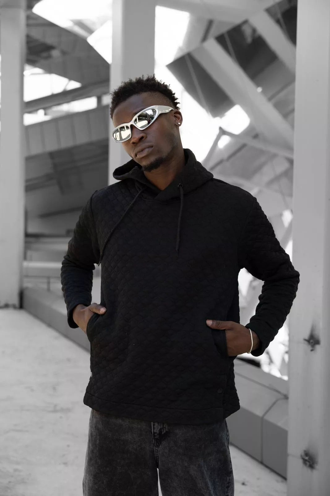 Melns kapučjakas rombs