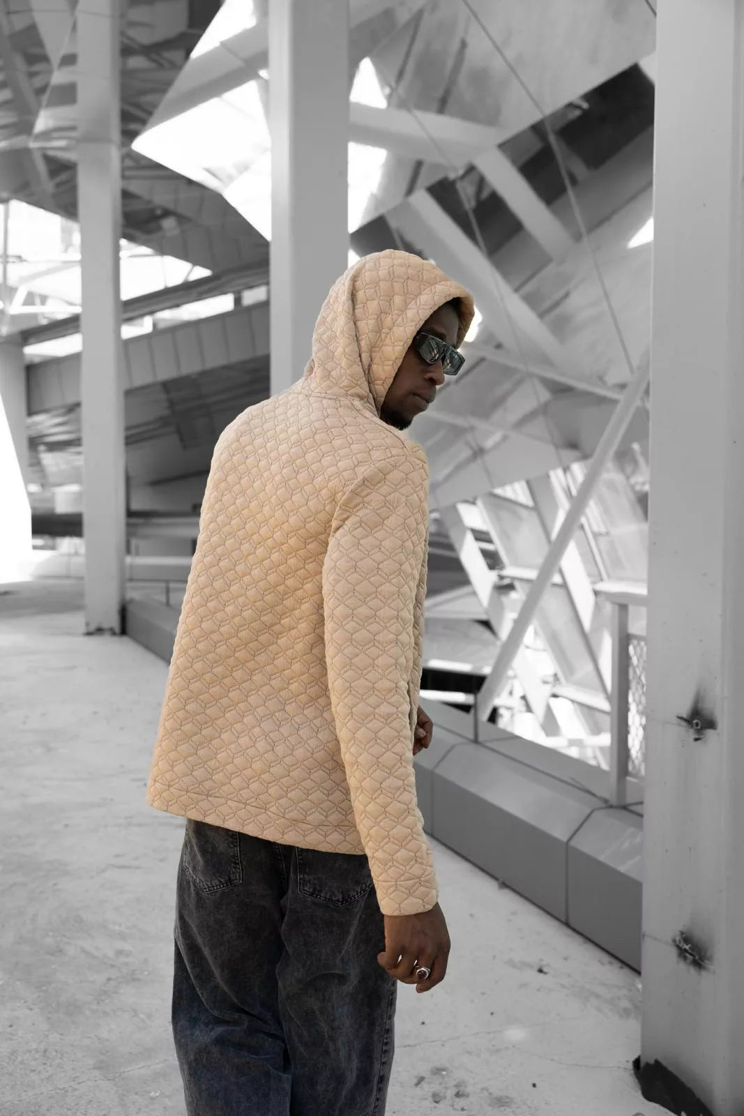 Brūna kapučjaka Rombas