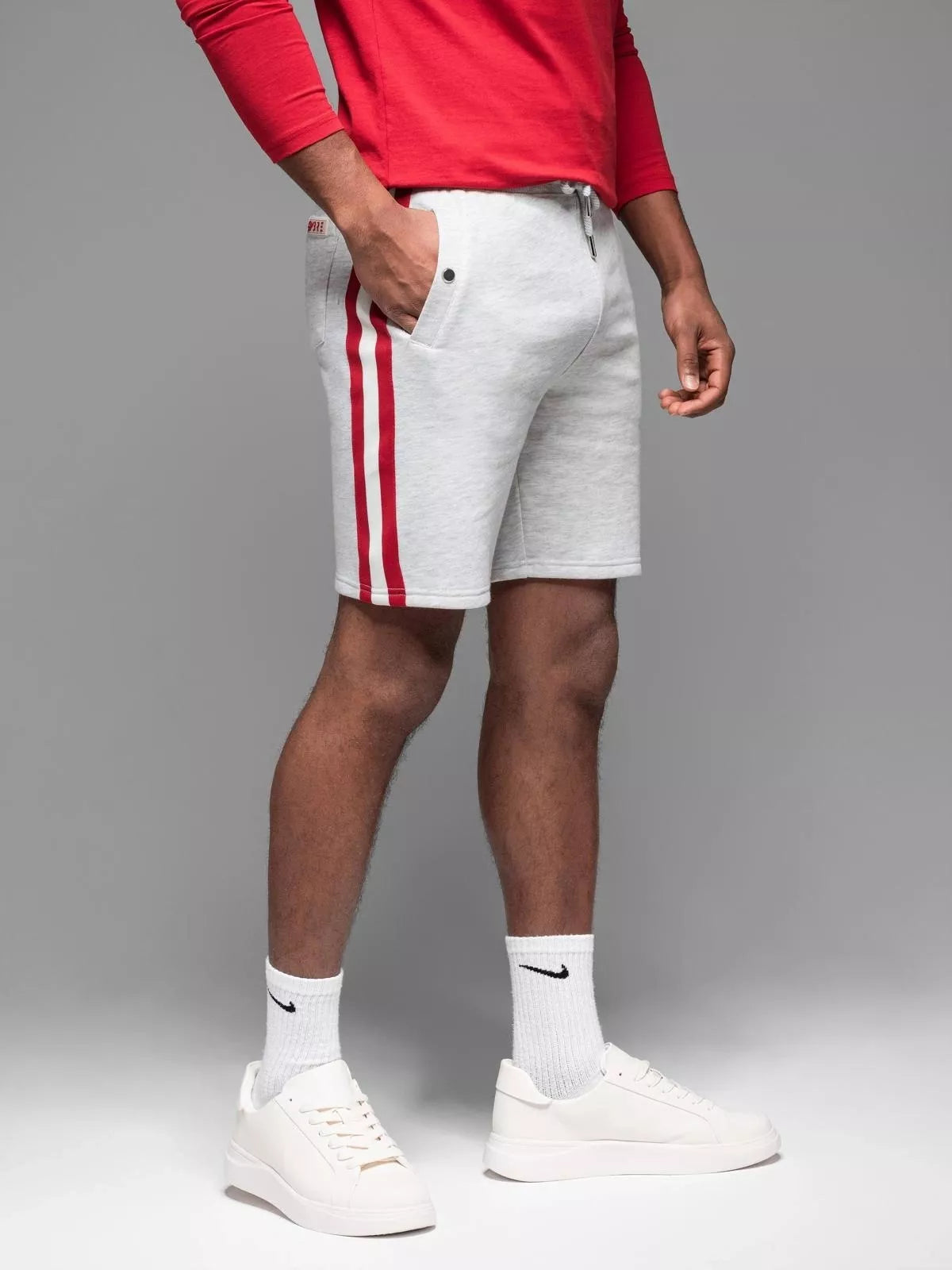 Vīriešu pelēki šorti Aras