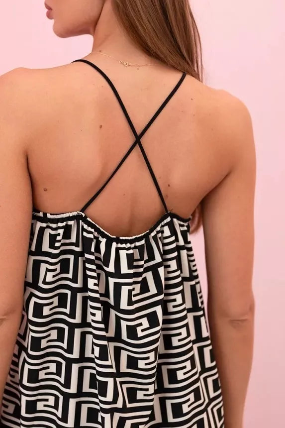 Sieviešu melna kleita ar lencītēm Seed