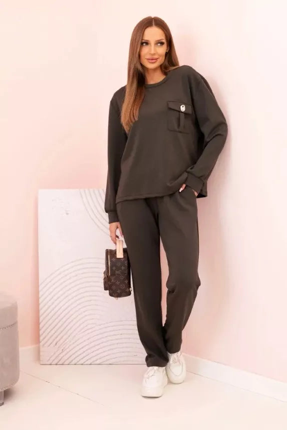 Naomi sieviešu komplekts haki krāsā.