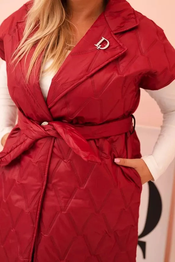 Sieviešu sarkanā veste Dalic