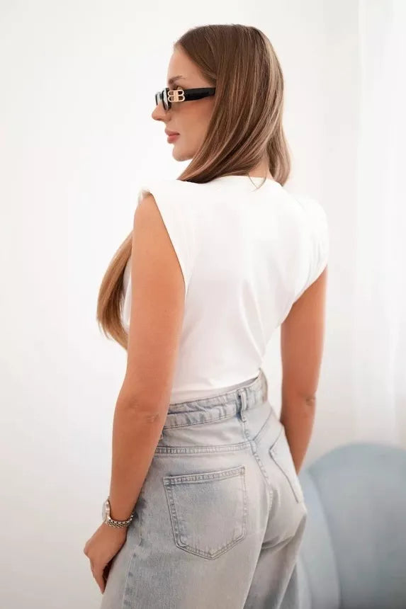 Sieviešu balta blūze ar dziļu kakla izgriezumu Ana 