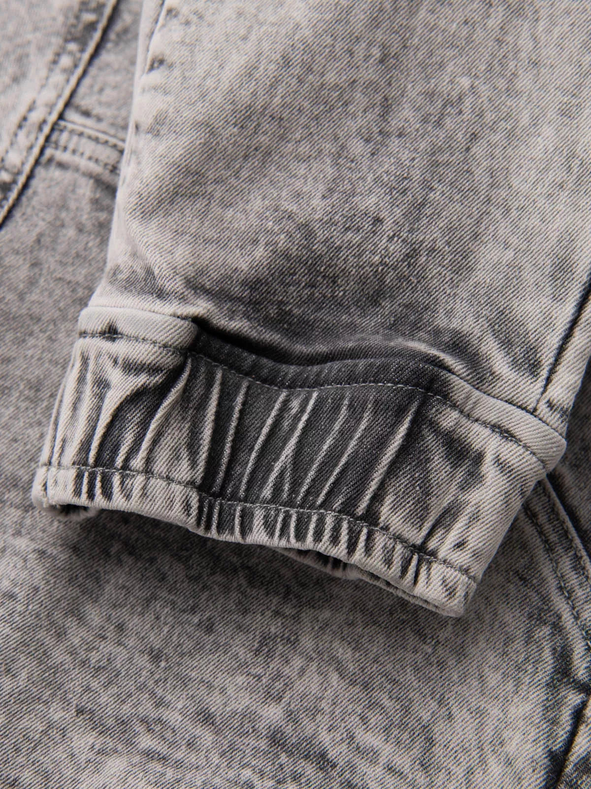 Vīriešu pelēkas joggerbikses Adren