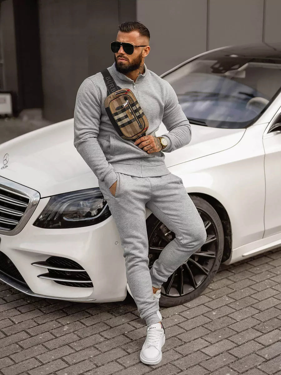 Gaiši pelēks vīriešu sporta tērps Armin.