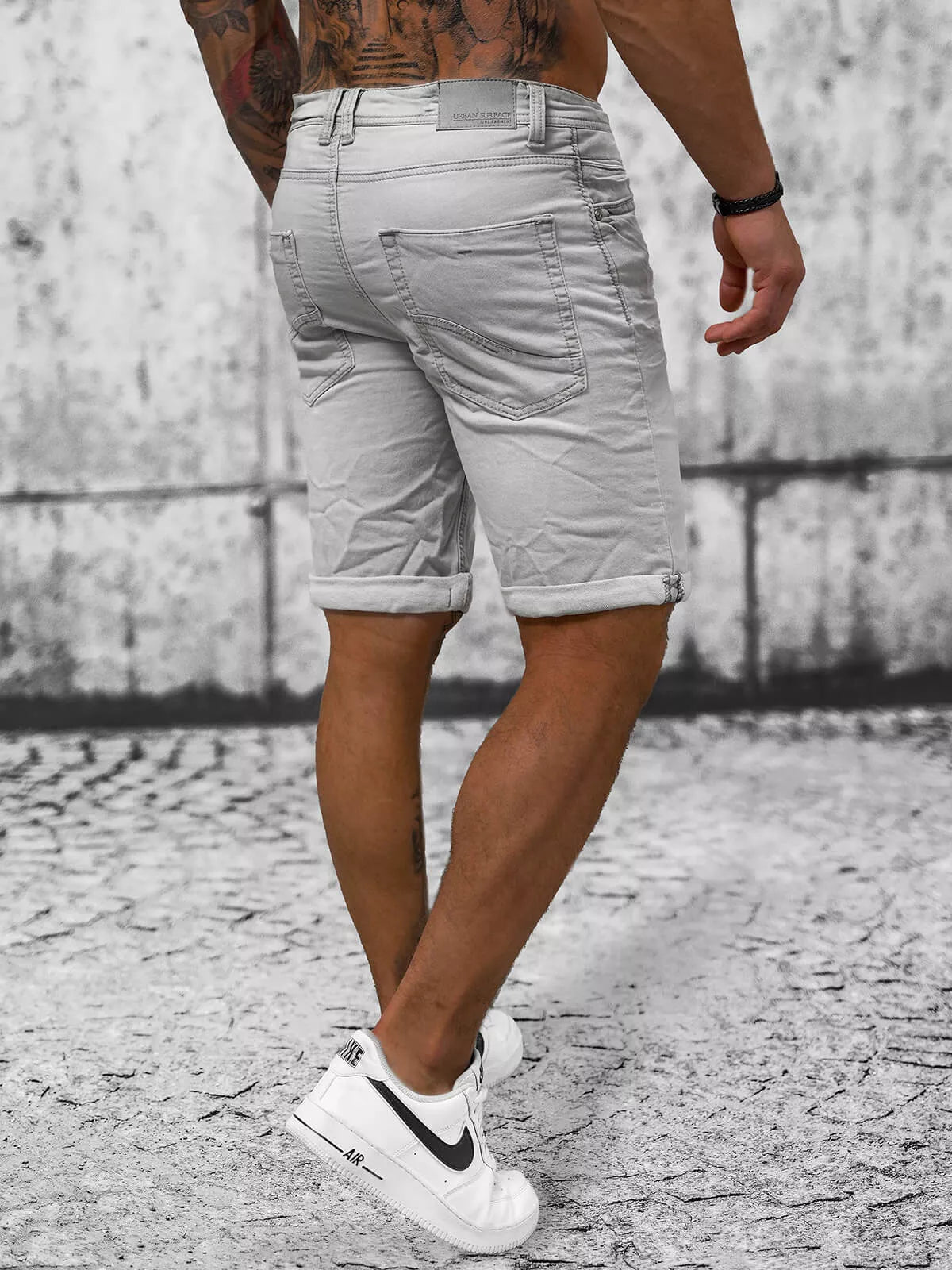 Pelēki džinsa šorti Letter