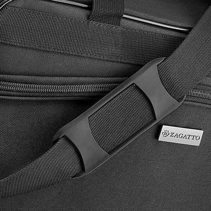 Melna ceļojumu soma Nilo