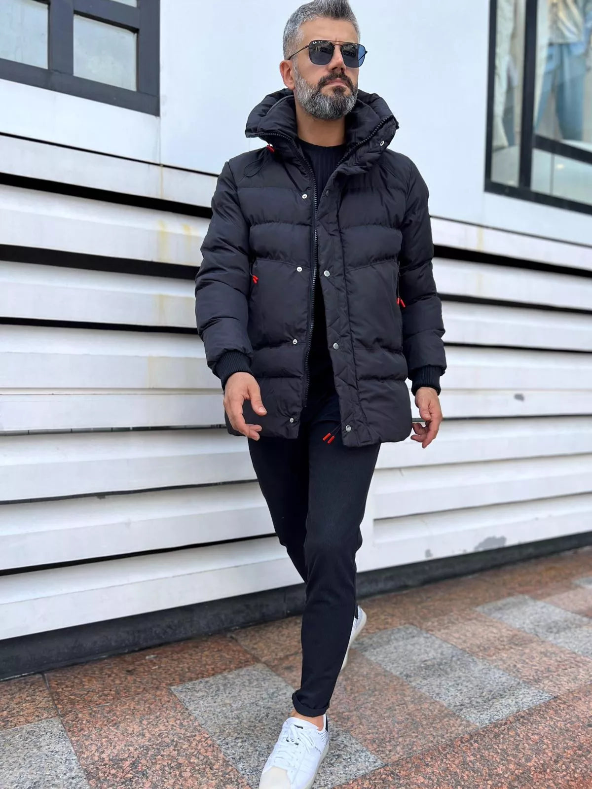 Melna vīriešu jaka bez kapuces Chipo