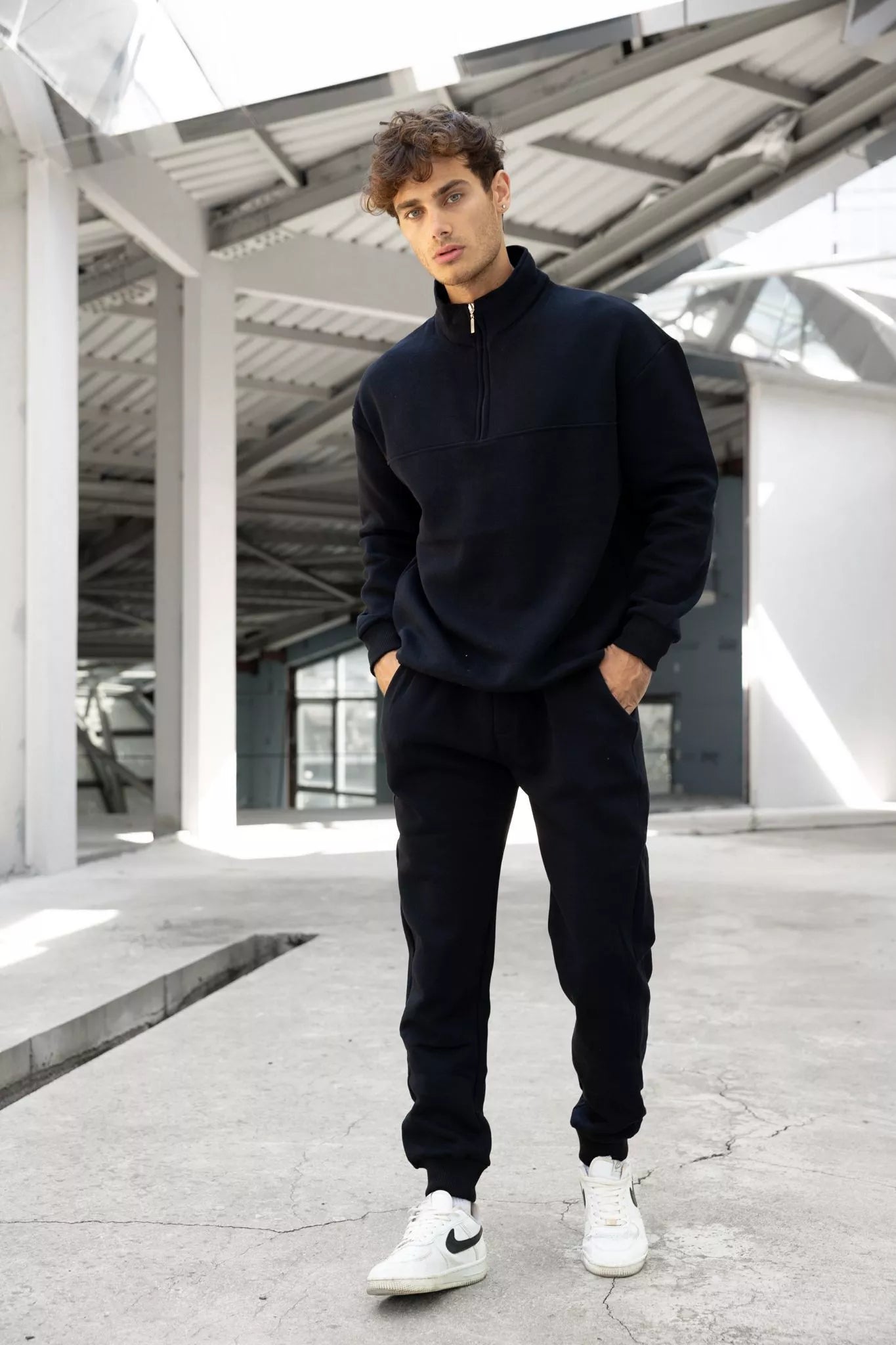 Melns vīriešu uzvalks Gerol