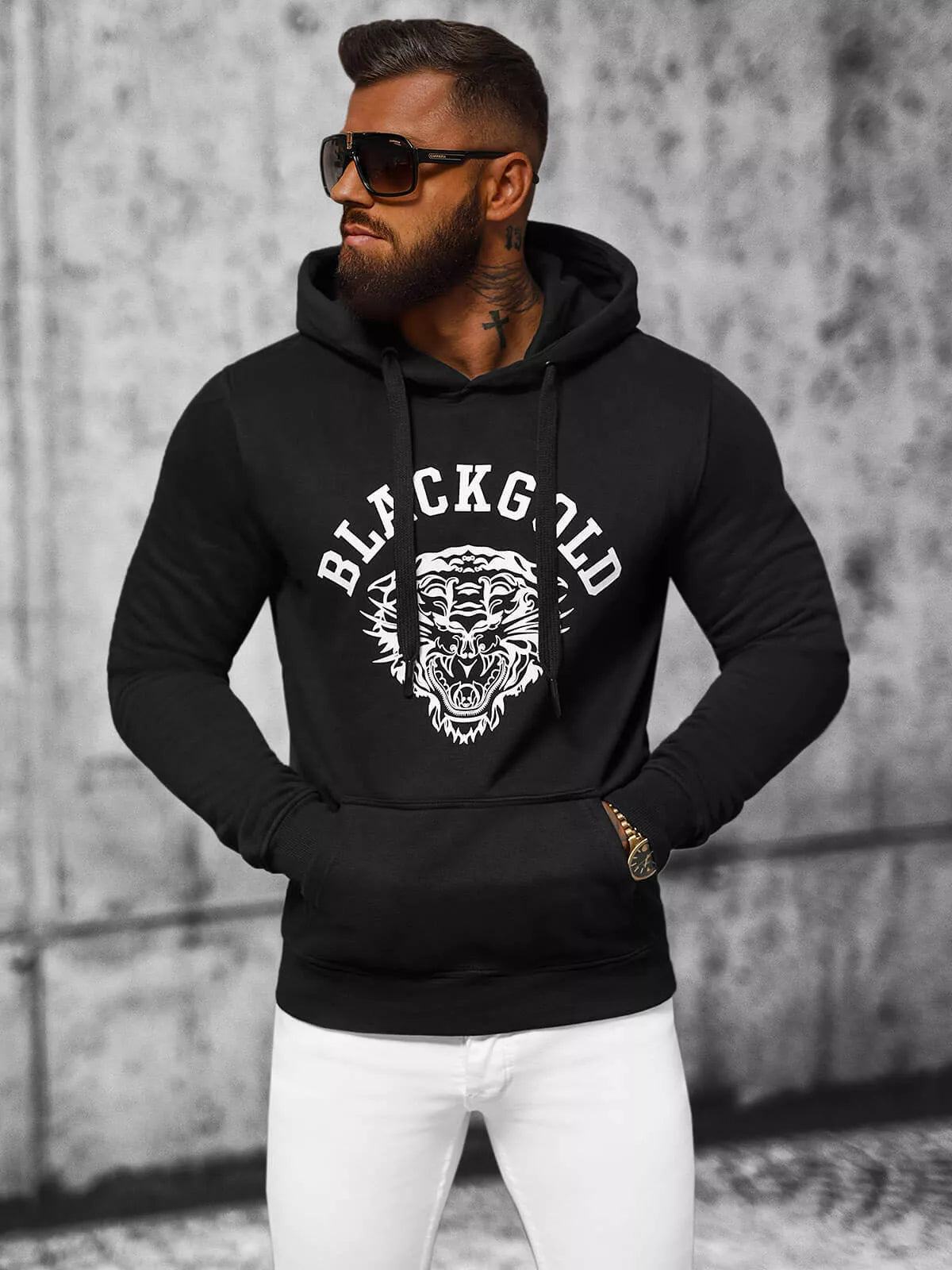 Melns džemperis Zelta