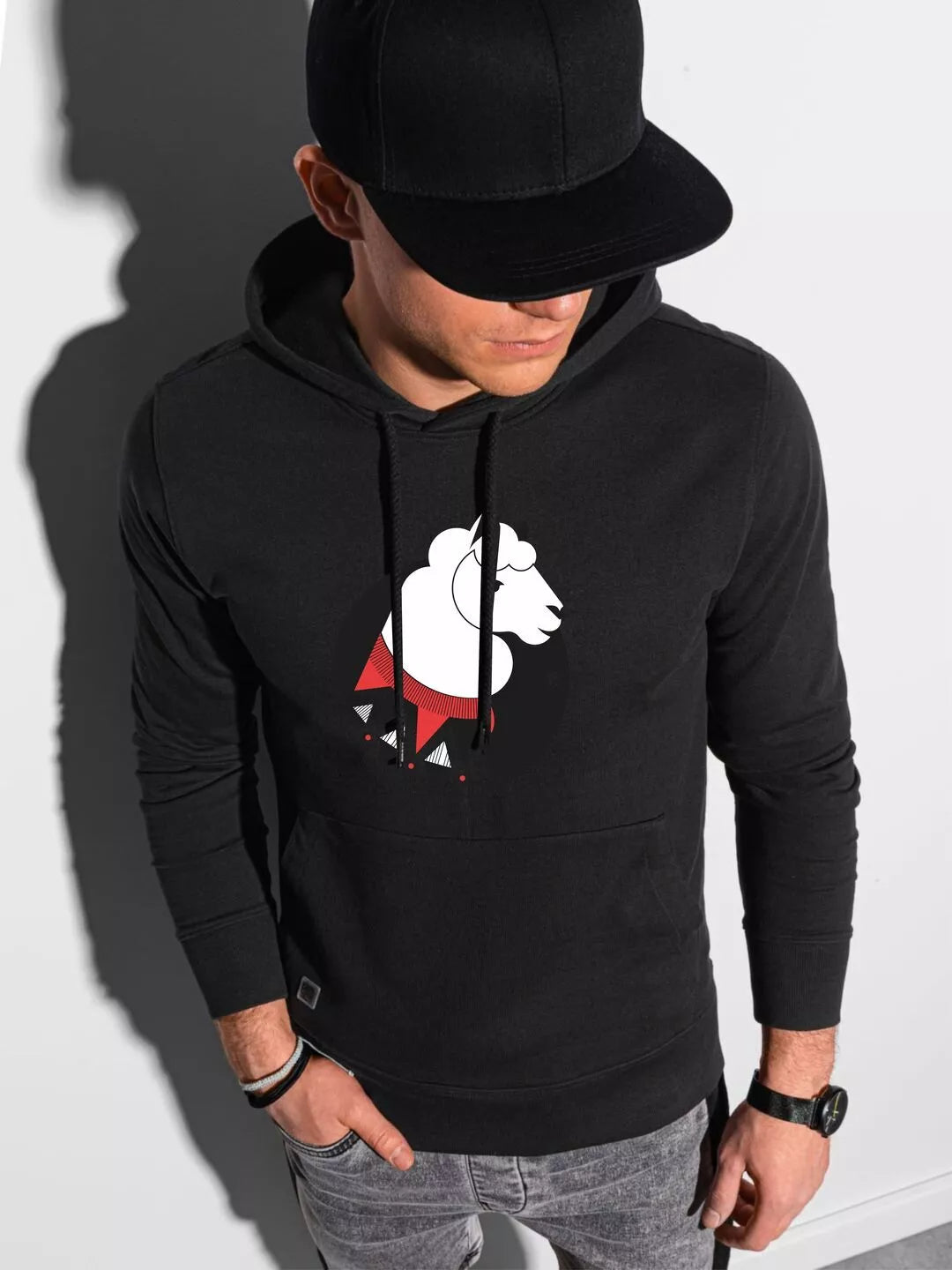 Melns Lama kapučjakas džemperis 