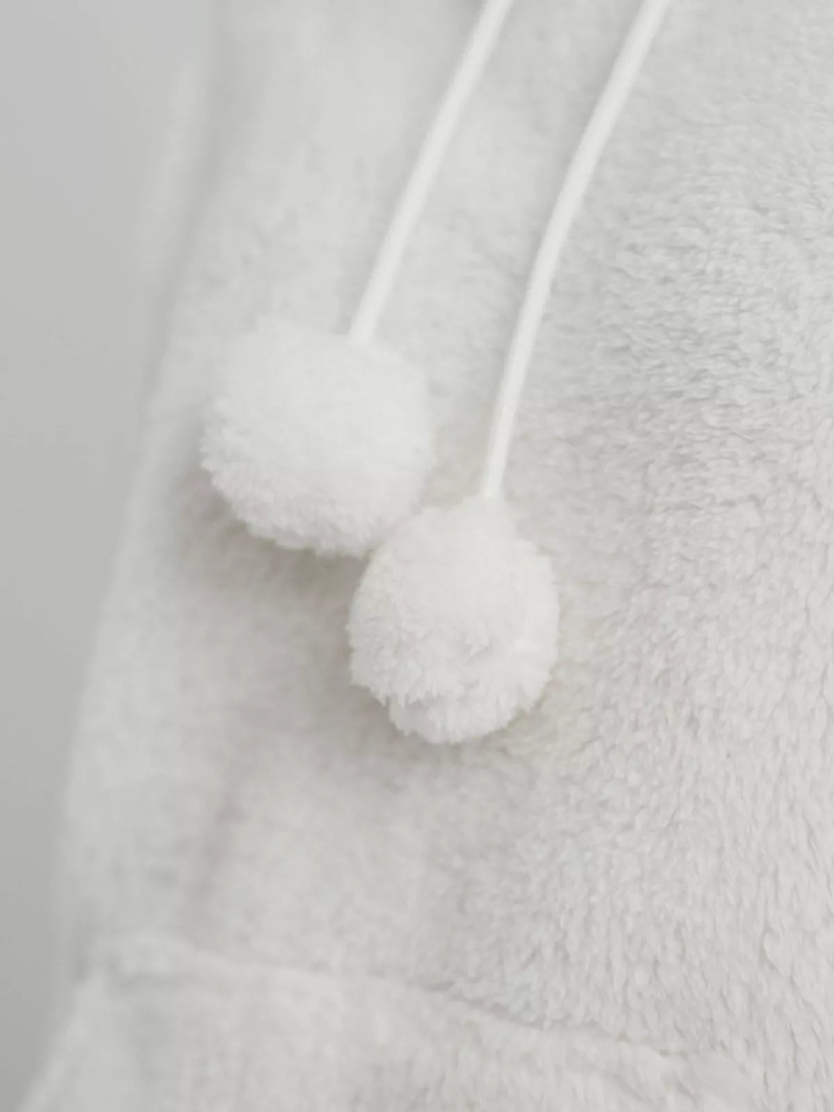 Sieviešu balta kapučjaka Nara