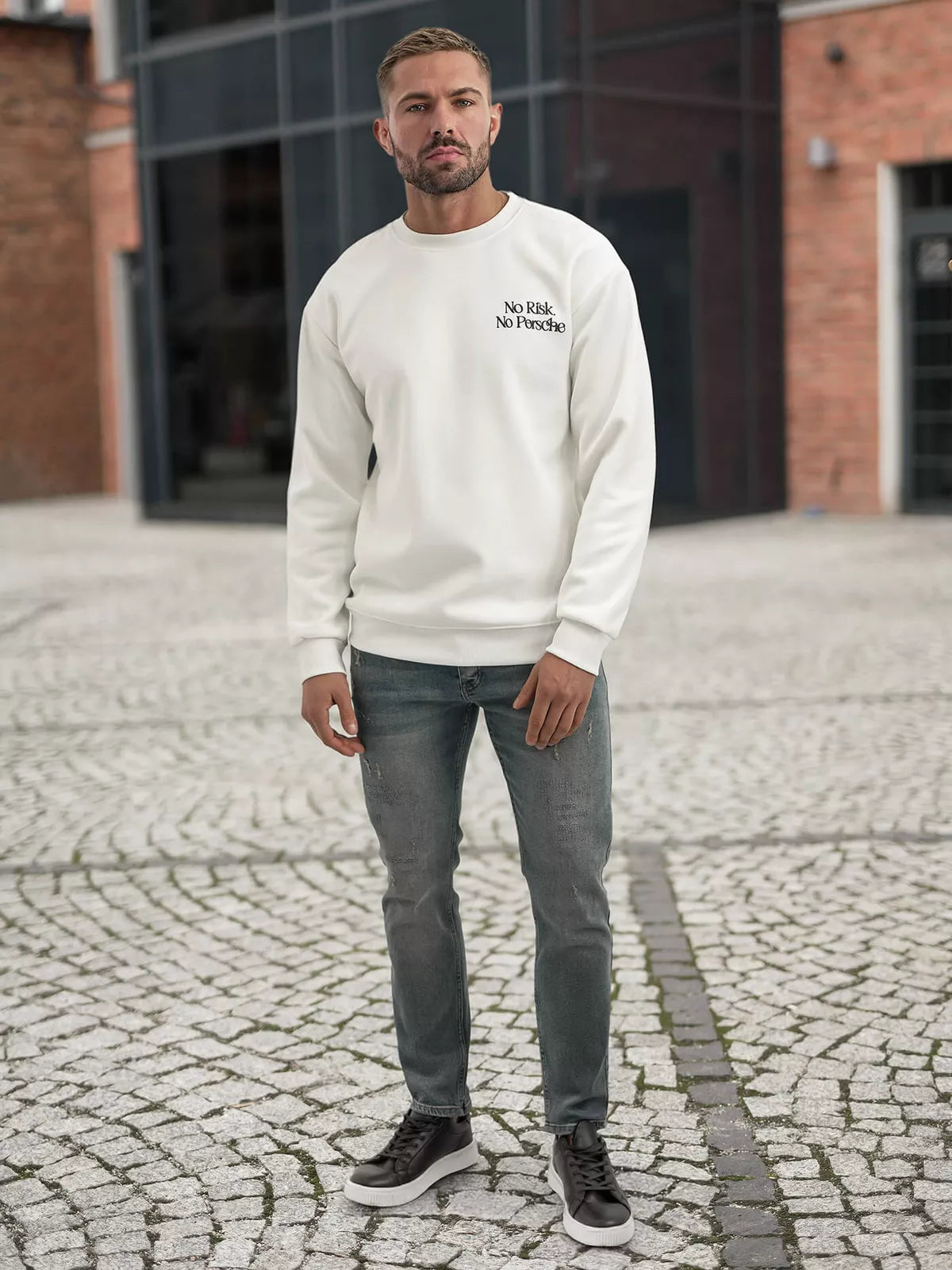 Vīriešu balts kapučjakas krekls Risk