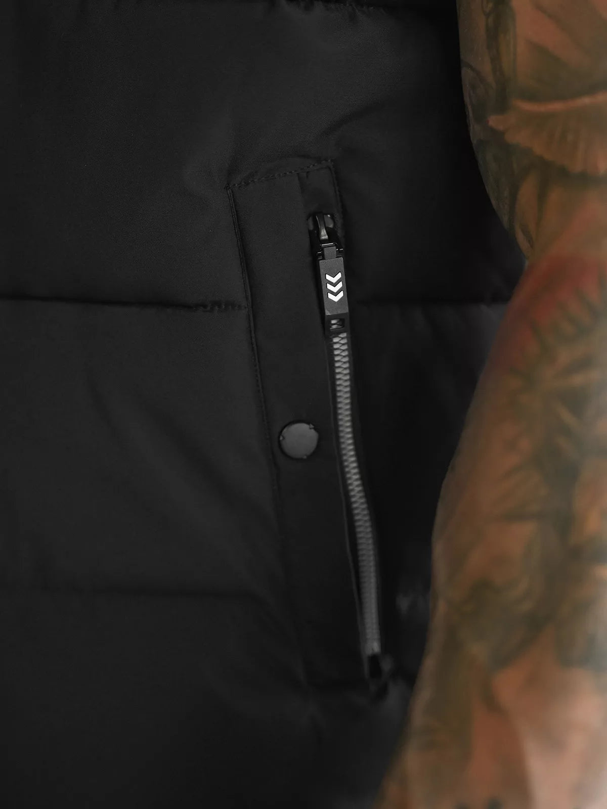 Vīriešu melna veste Corles