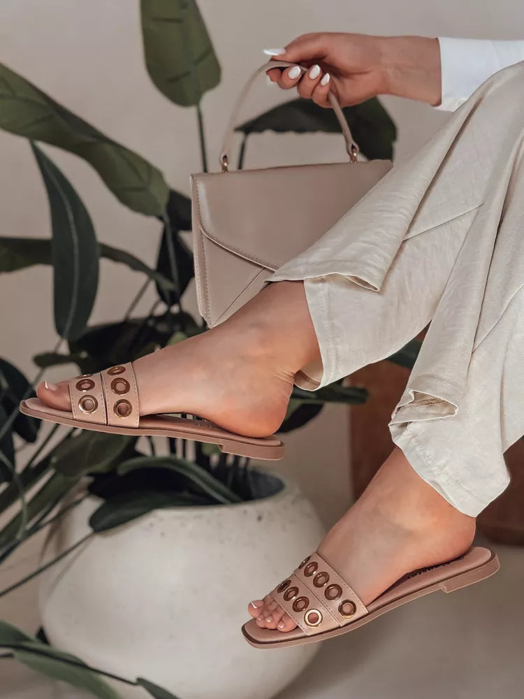 Sieviešu brūnas čības Stelsan