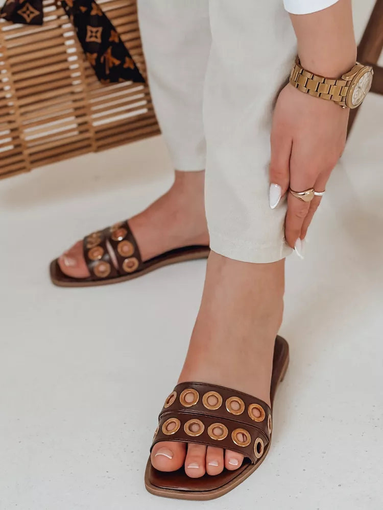 Sieviešu brūnas čības Stelsan