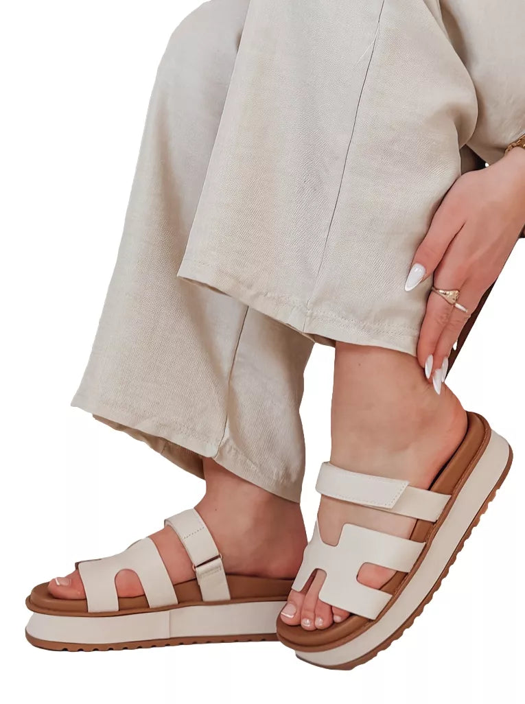 Sieviešu brūnas iešļūcenes Flip