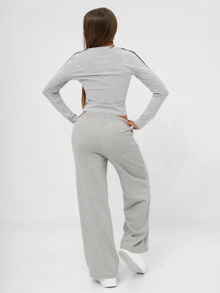 Sieviešu pelēks komplekts 75.