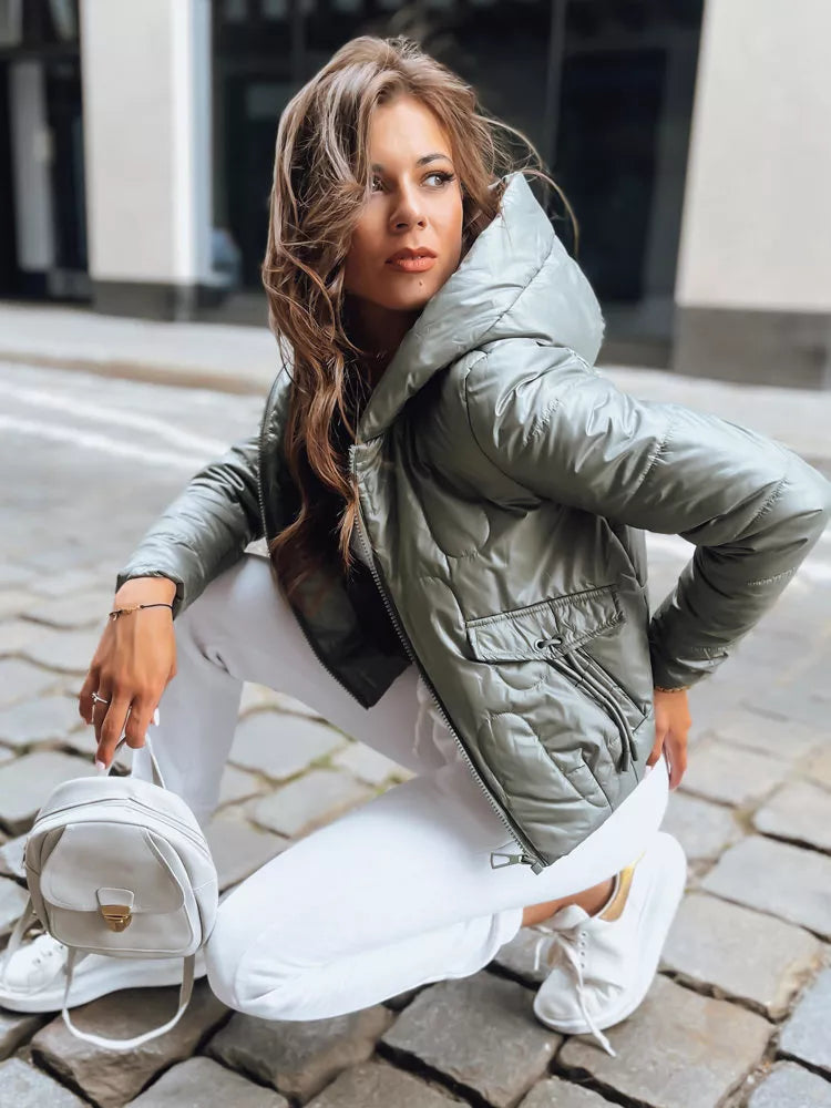 Sieviešu zaļa vilnas jaka