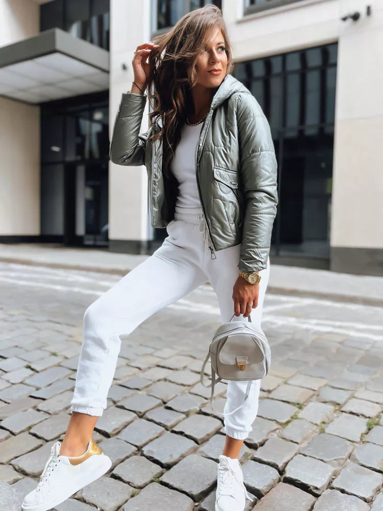 Sieviešu zaļa vilnas jaka