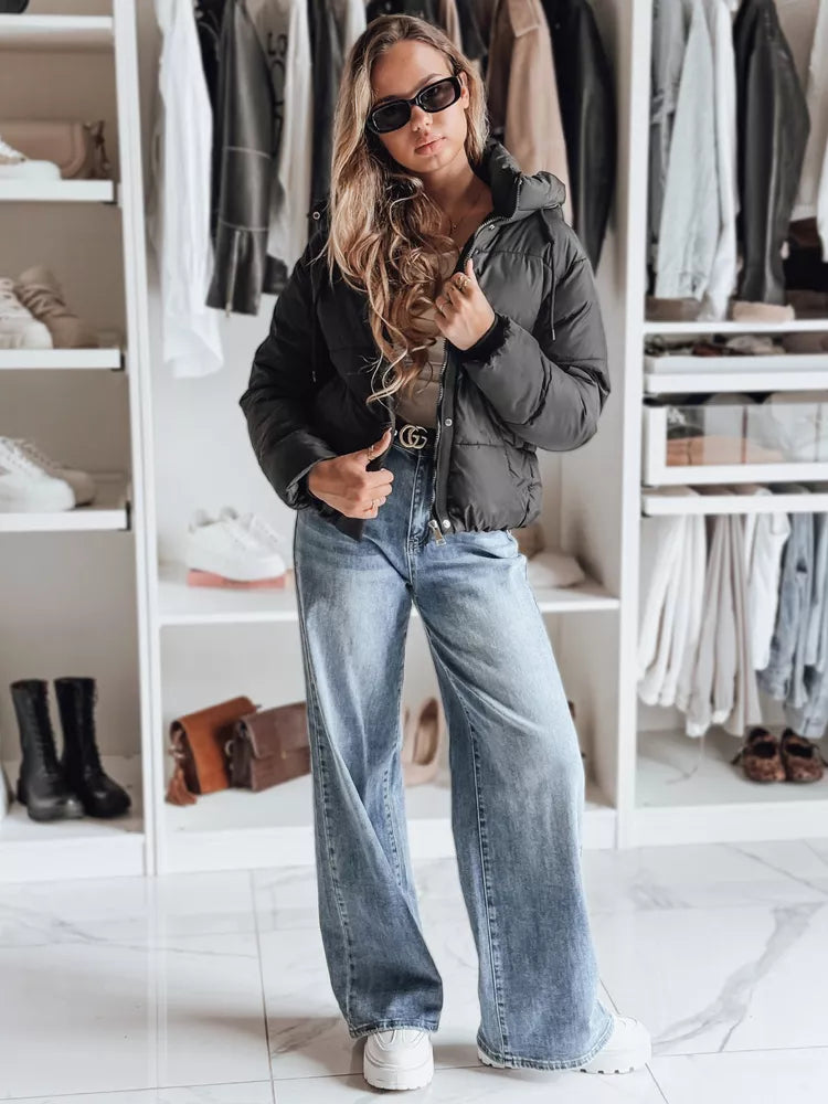 Sieviešu melna jaka Snowlike