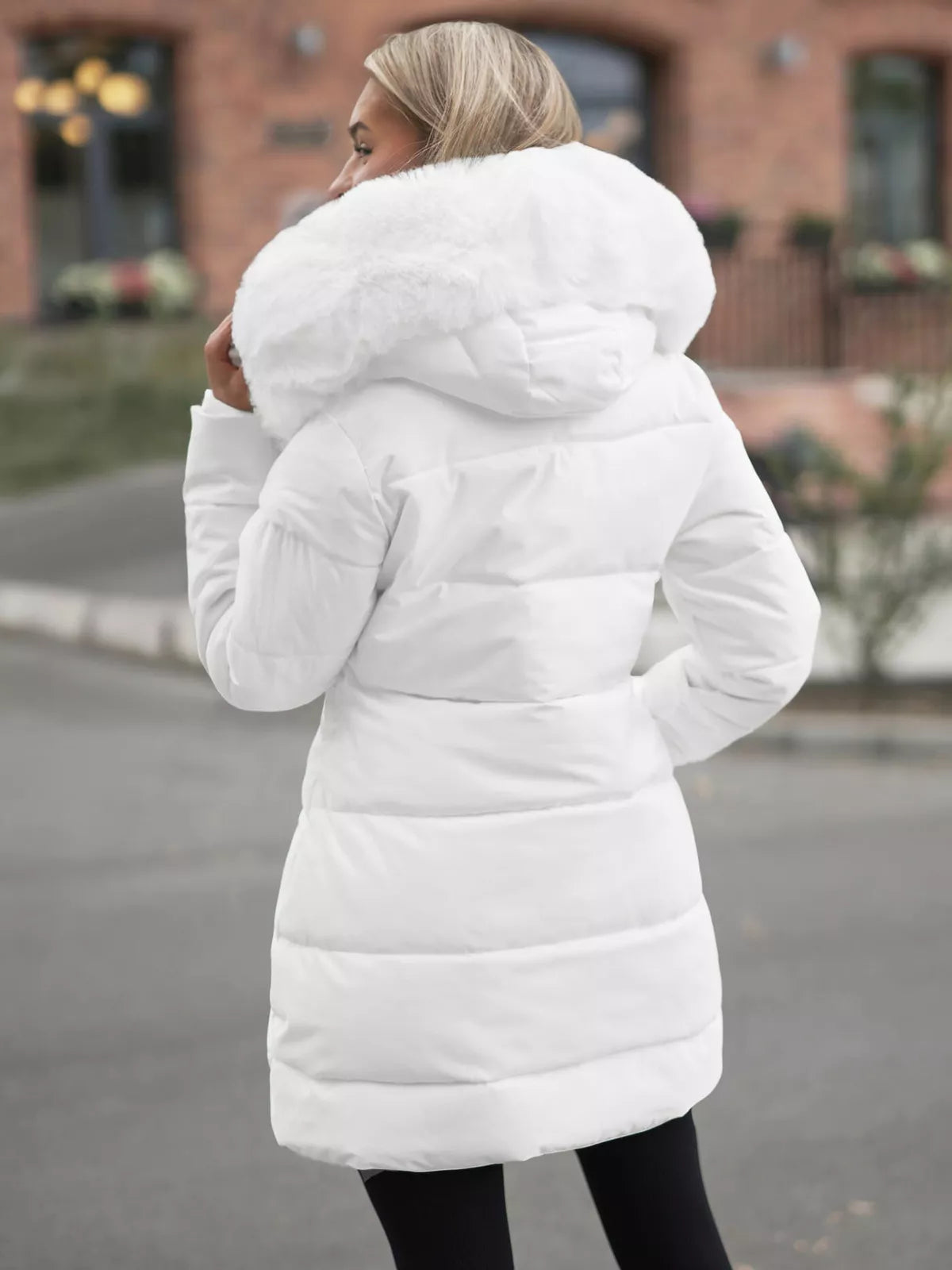 Sieviešu baltais mētelis Stel