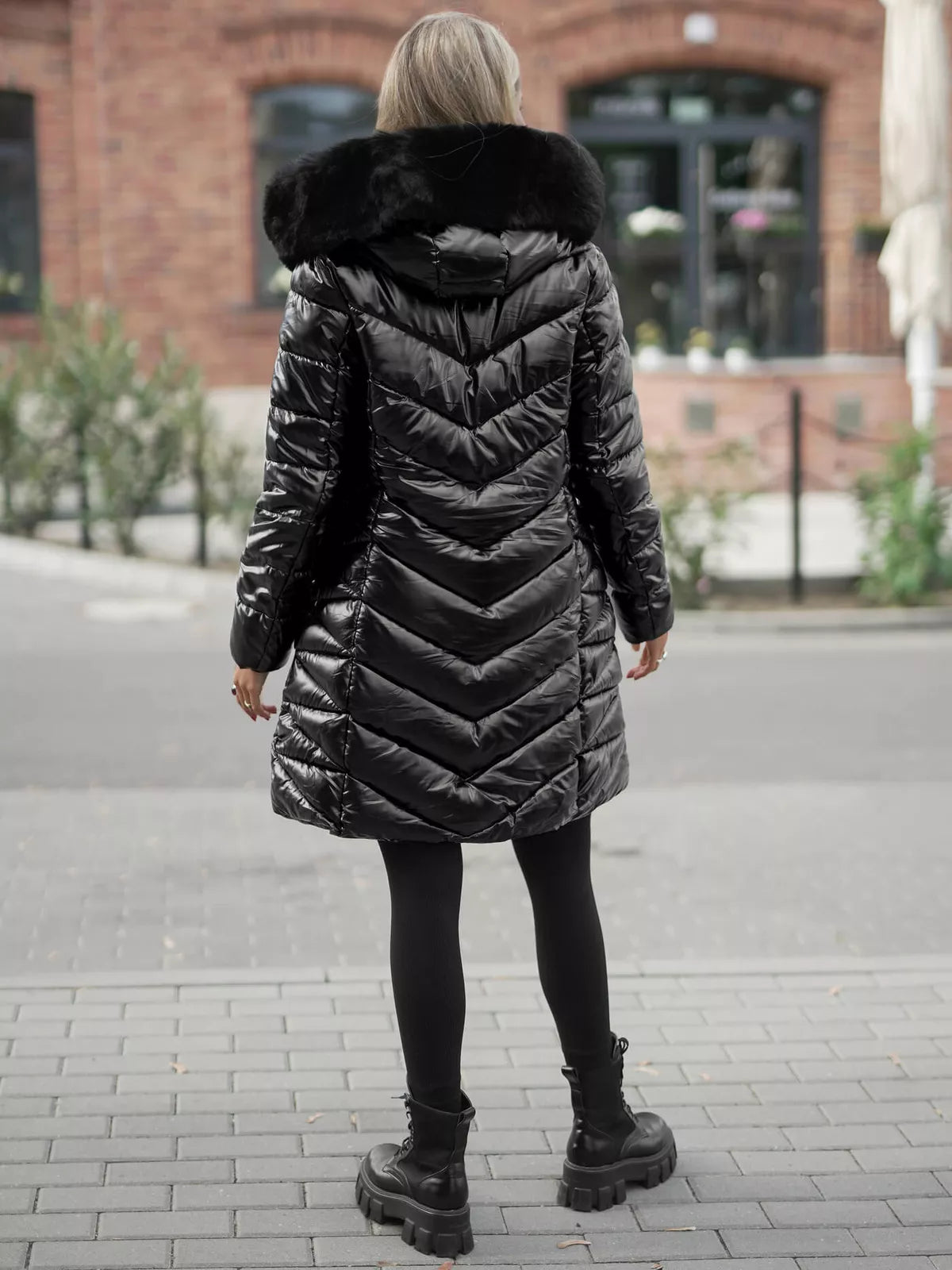 Melna sieviešu ziemas jaka Marisa