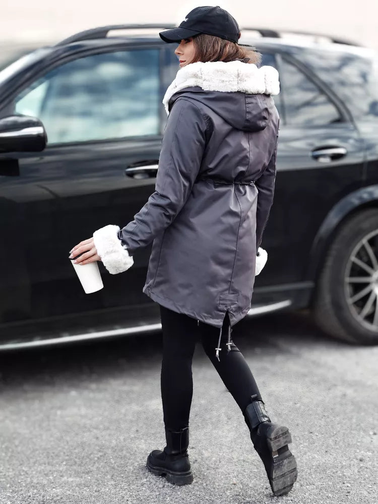 Sieviešu pelēka jaka ar gaišu kažokādu Arctic