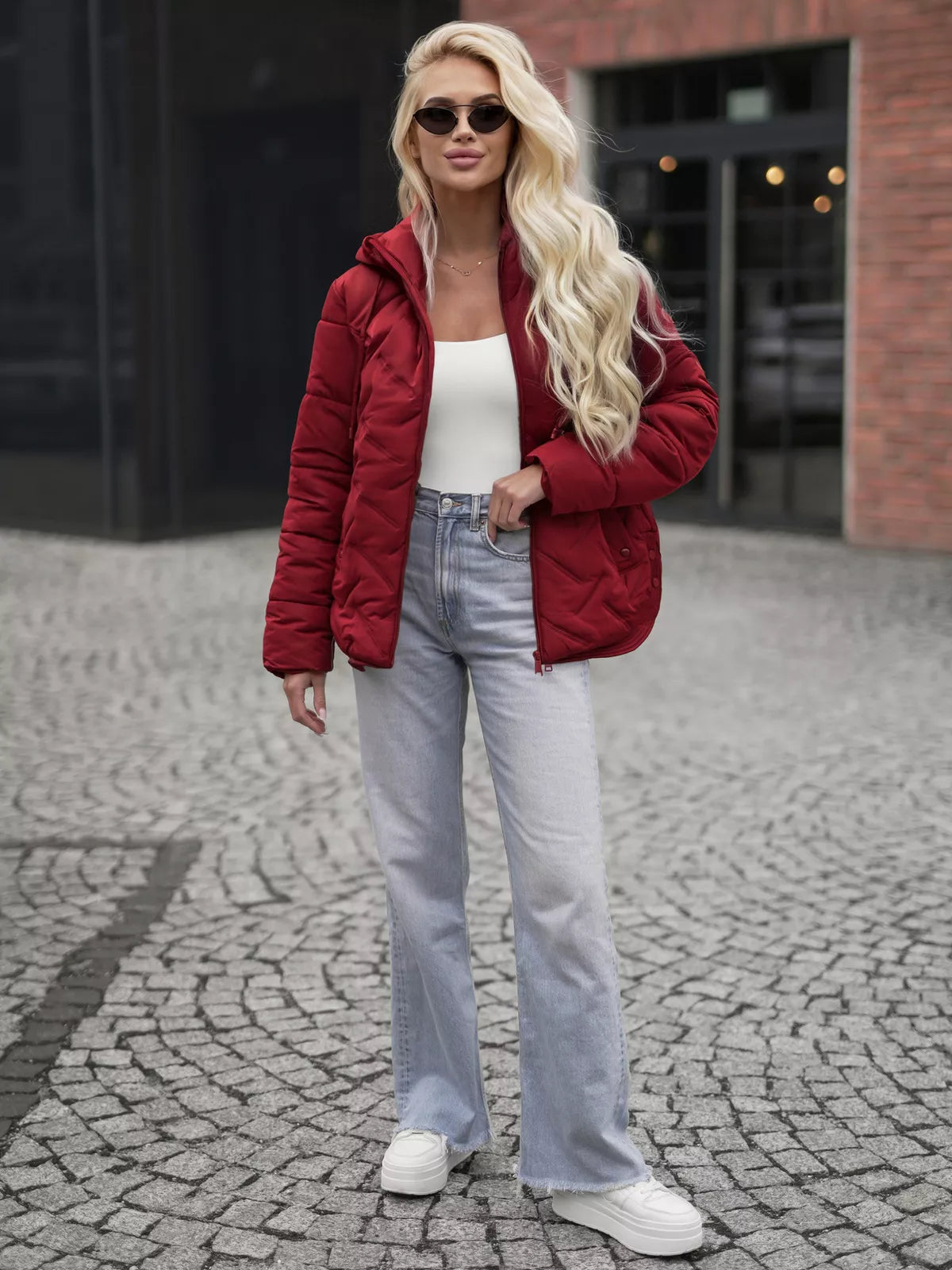 Sieviešu bordo krāsas jaka Erlin