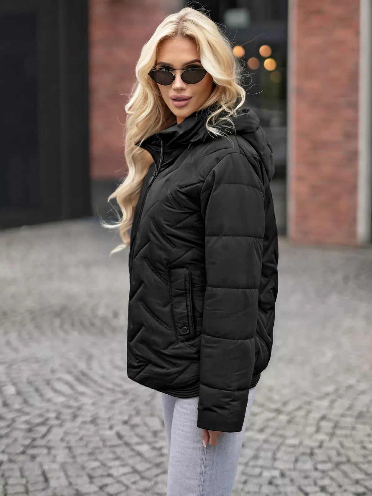 Sieviešu melna jaka Erlin