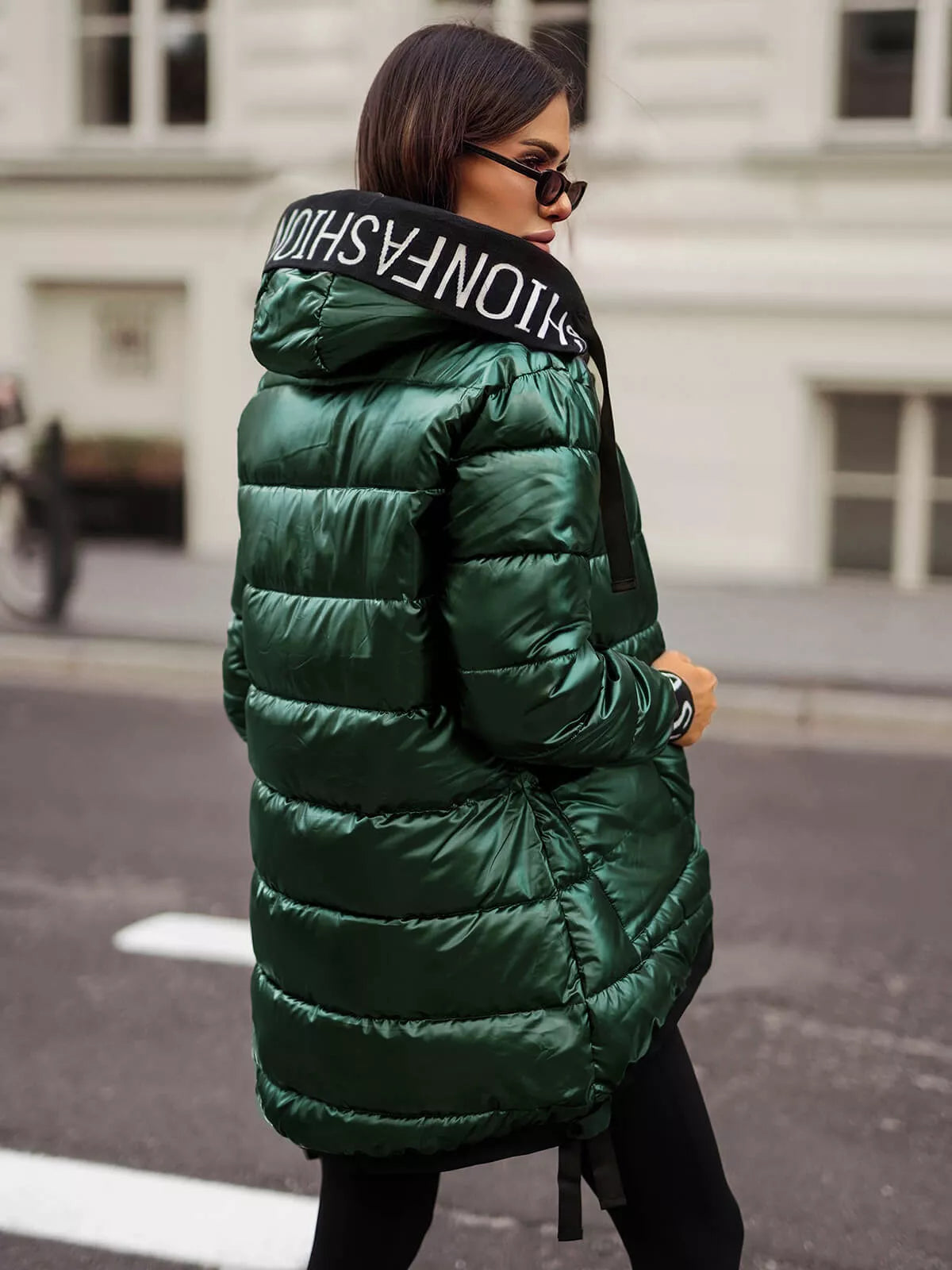 Zaļa, spīdīga jaka Agor